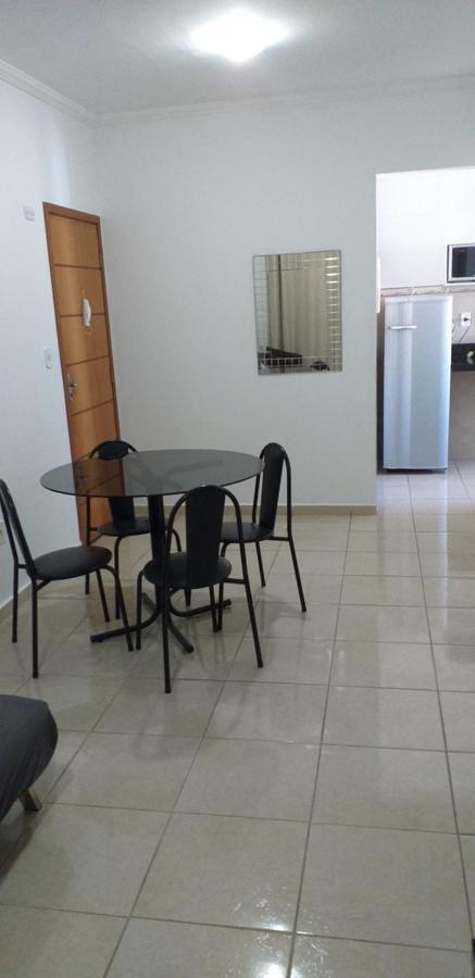 Apartamento No Canto Do Forte, Wi-Fi, Estacionamento Gratuito E Churrasqueira Praia Grande  Exterior photo